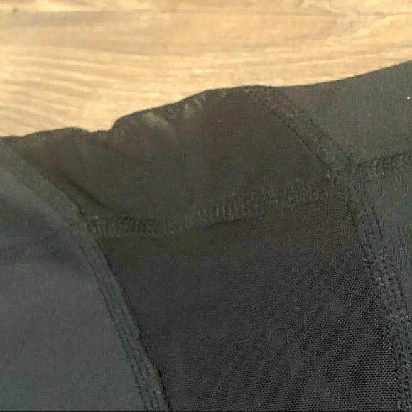 Women’s Black Hollister Mesh Leggings - Picture 5 of 6